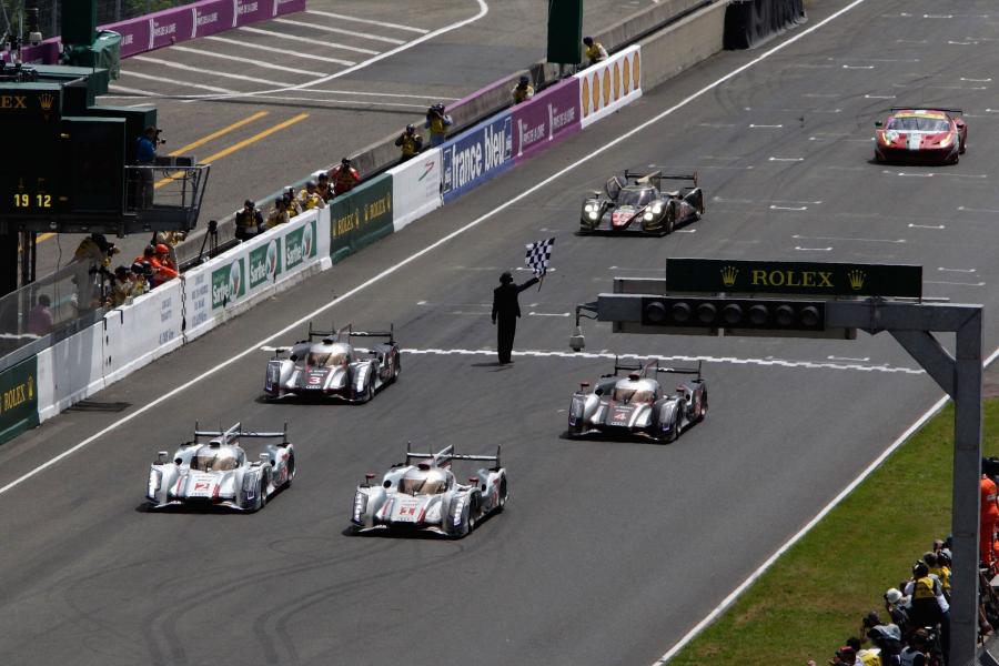  Audi R18 Le Mans 24hr 2012 года  (фото 7 из 43)